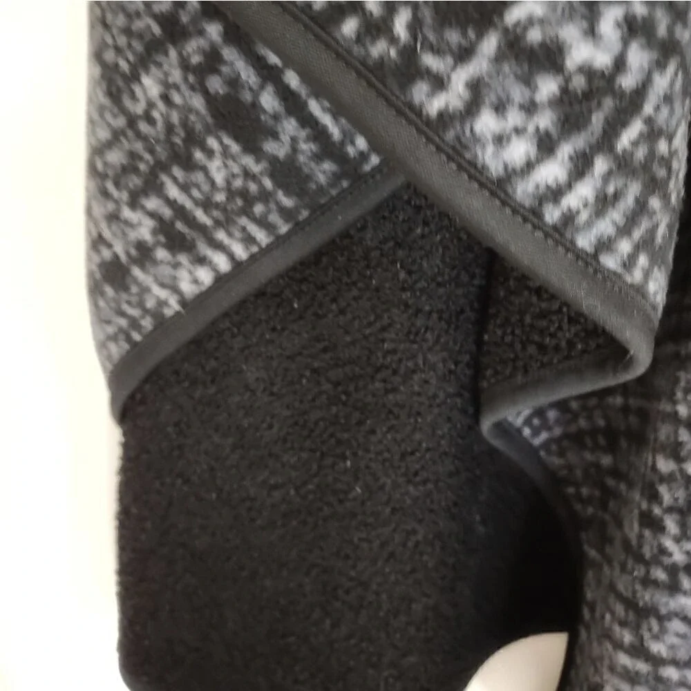 Ike Behar Womens Reversible Poncho Black Grey Crosshatch Pattern Open Front Wrap - Picture 3 of 8